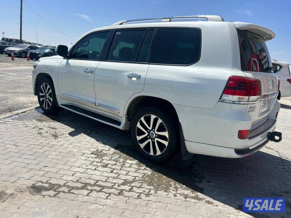 لاند كروزر GX.R-قراند تورينق .V8 موديل 2019 ماشى 266.000 k.m2