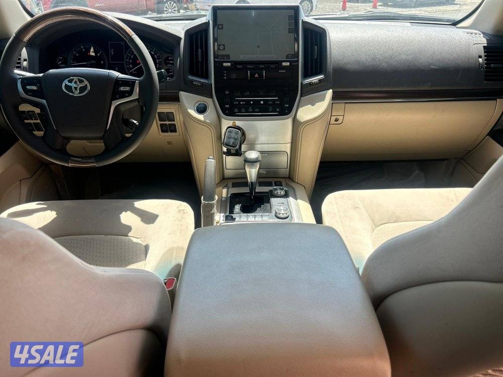 لاند كروزر GX.R-قراند تورينق .V8 موديل 2019 ماشى 266.000 k.m6