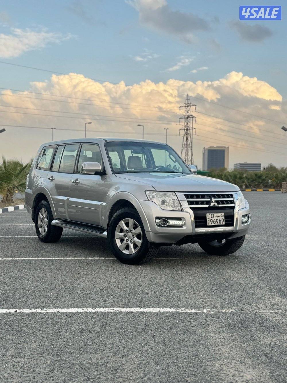 باجيرو 2020 ماشي  238 الف صبغ الوكاله وشرط الفحص0