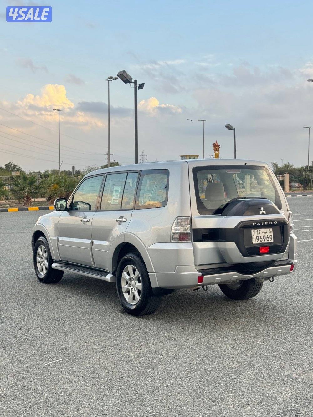 باجيرو 2020 ماشي  238 الف صبغ الوكاله وشرط الفحص3