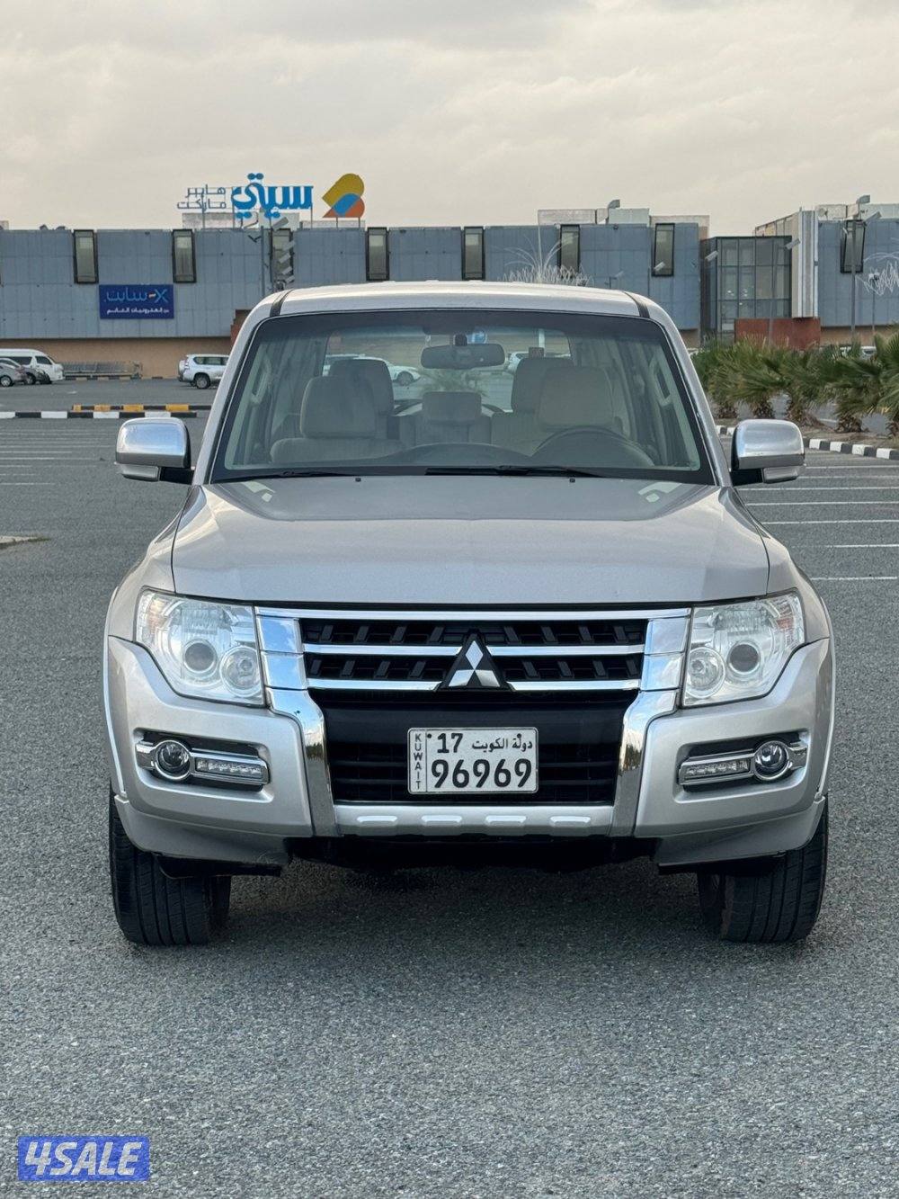 باجيرو 2020 ماشي  238 الف صبغ الوكاله وشرط الفحص4