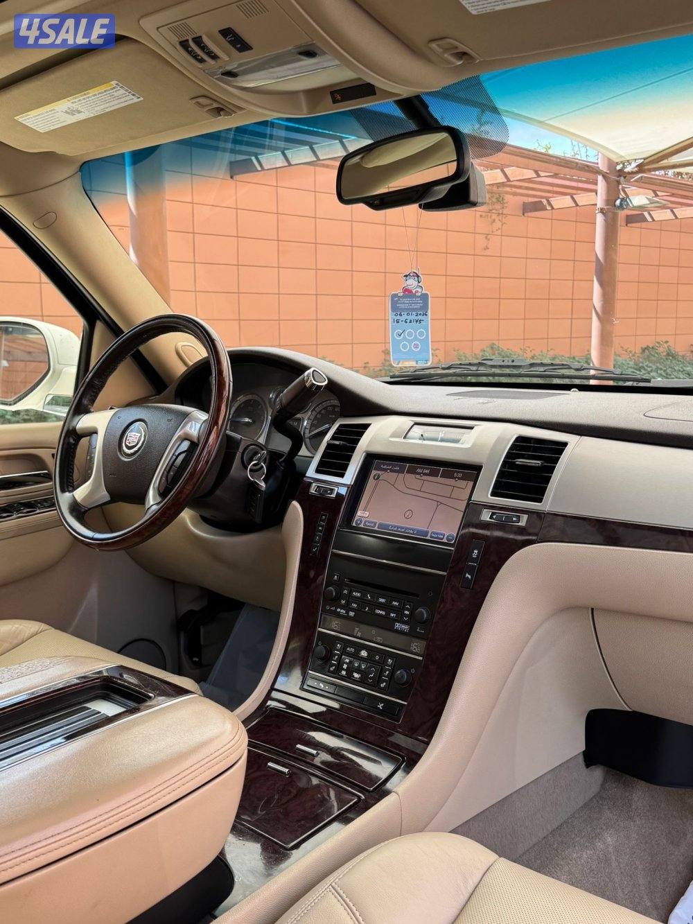 للبيع اسكاليد - صبغ وكالة - بحالة وكالة - درجة أولى4