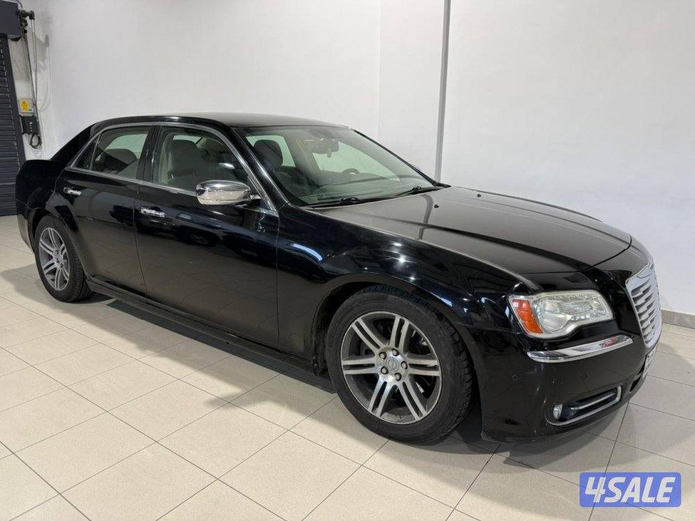 Chrysler 300 Limited V8 20132