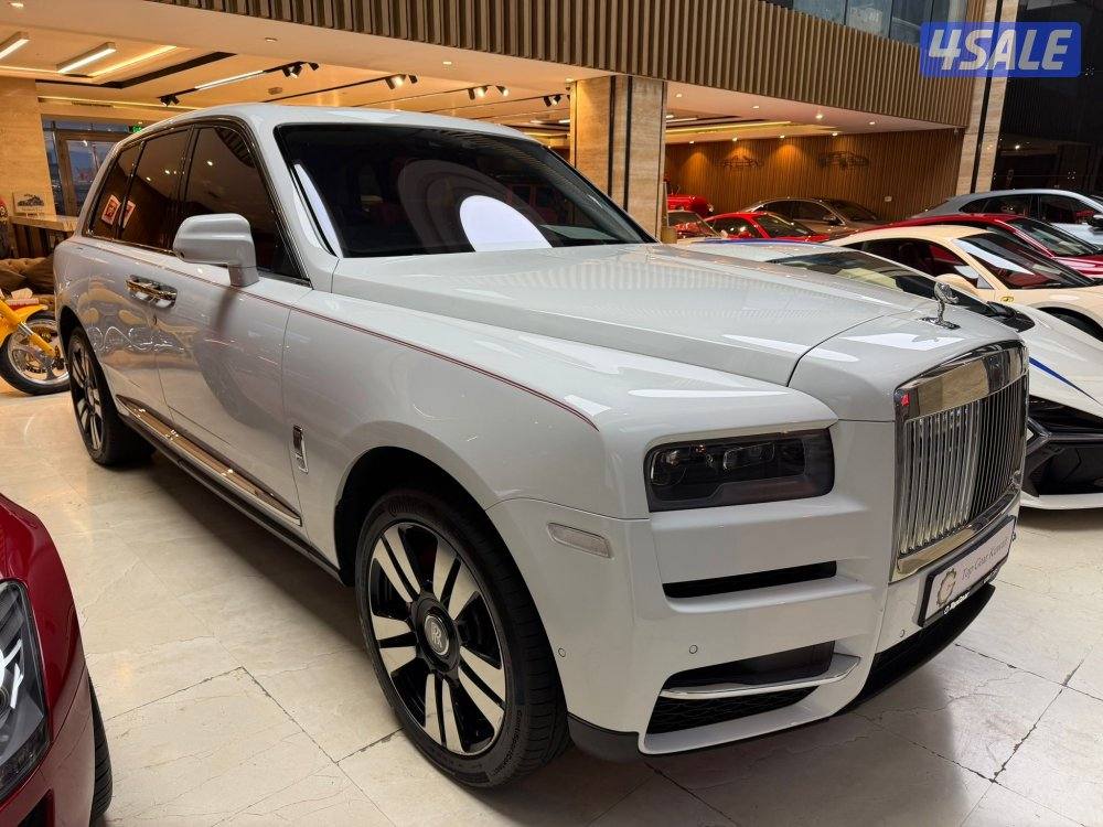 Rolls - Royce Cullinan موديل 20211