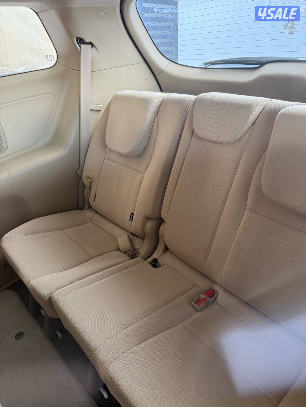 كيا كرنفال موديل 2019 ماشية 128 الف بحالة ممتازة مع داش كام7