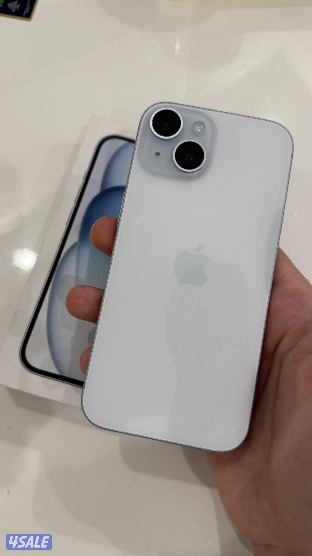 Iphone 15 ايفون ١٥ للبيع حالته فوق الممتاز0