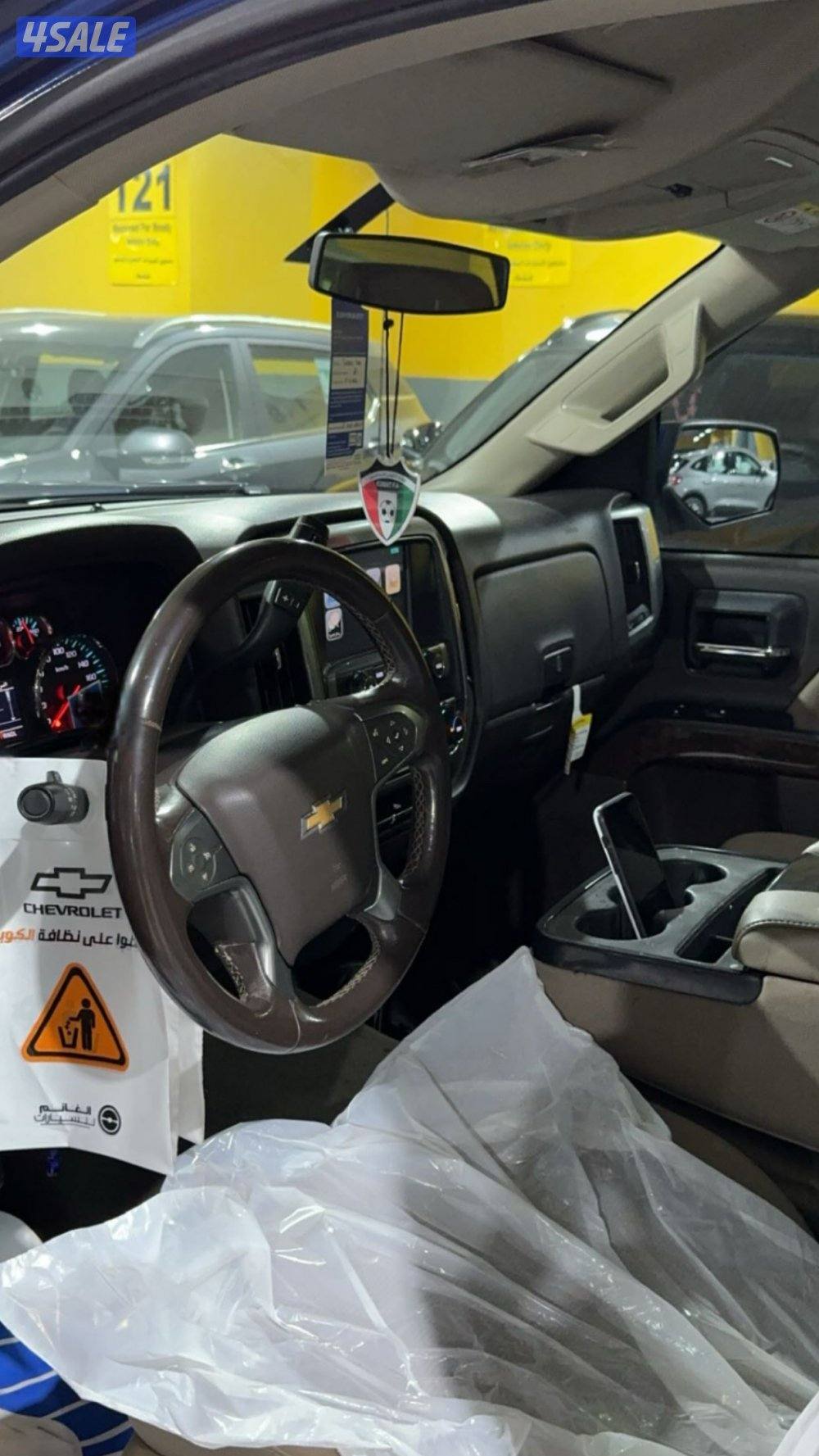 للبيع سلفرادو ٢٠١٨ LT الفل ما عدا دبل شرط الفحص بالكااامل1