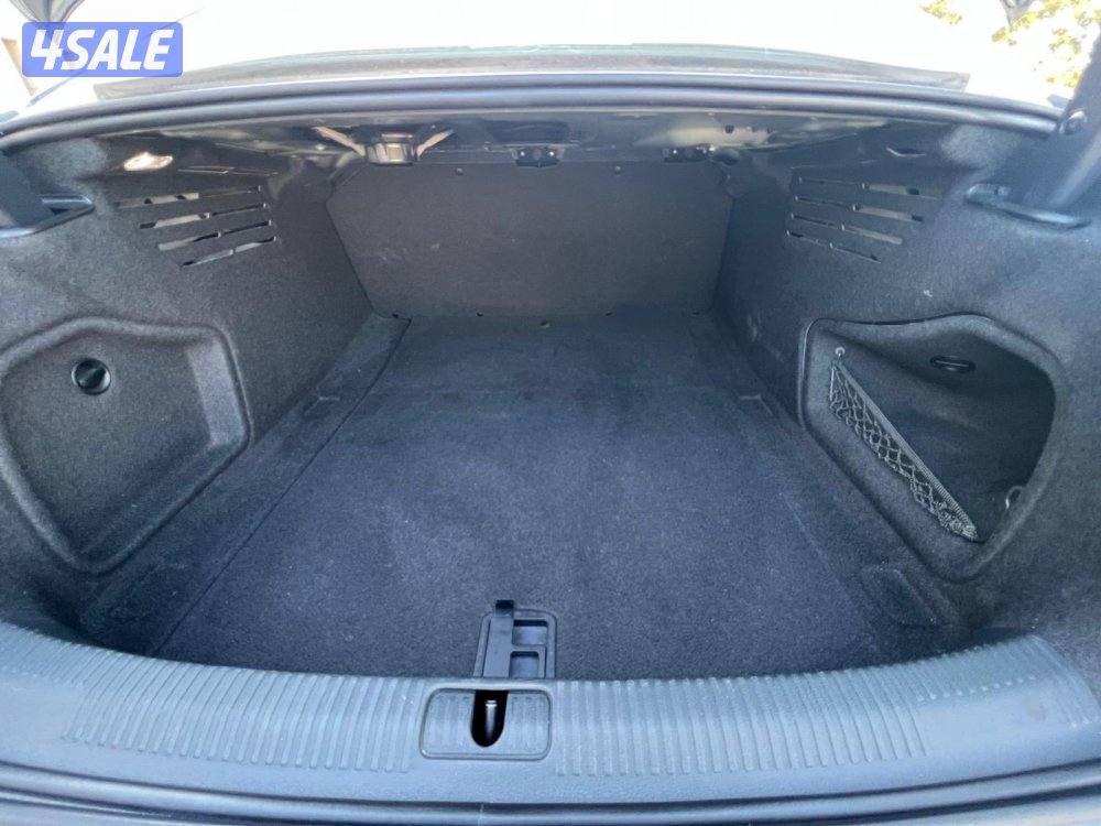 للبيع اودي A4 موديل 2018 ( شـرط الـفـحـص ) عداد 137 فـقـط12