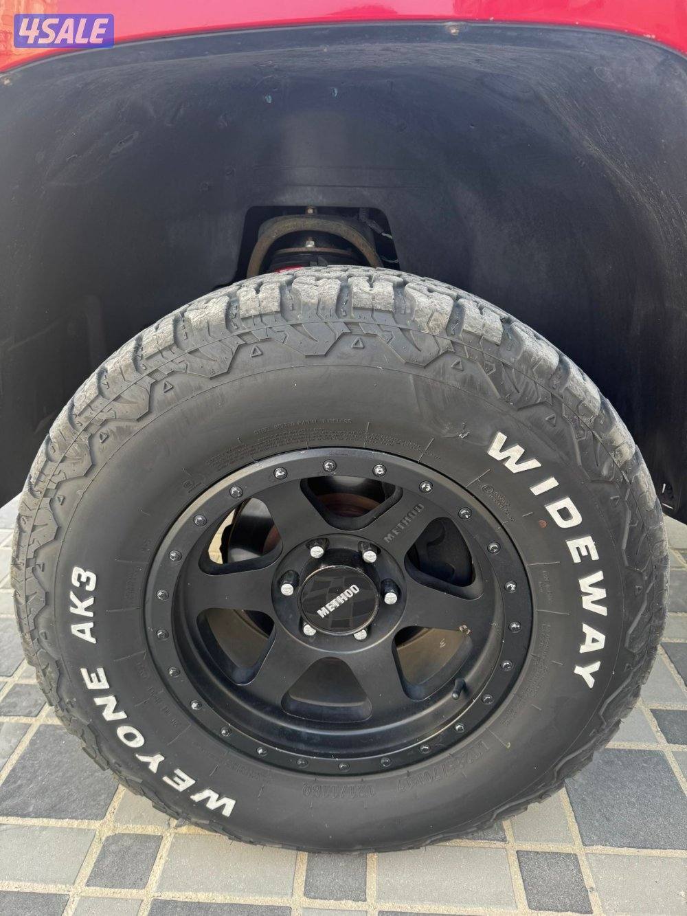 للبيع وانيت سلفرادو Z71 بحاله ممتاذه8