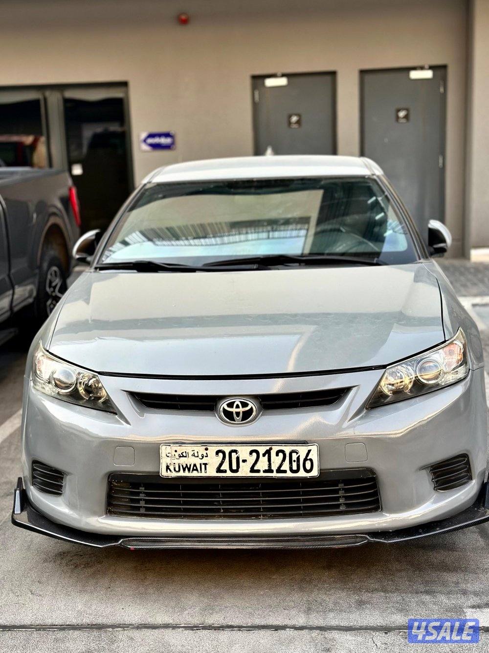 2011 سيارة زيلاس 4 سلندر7