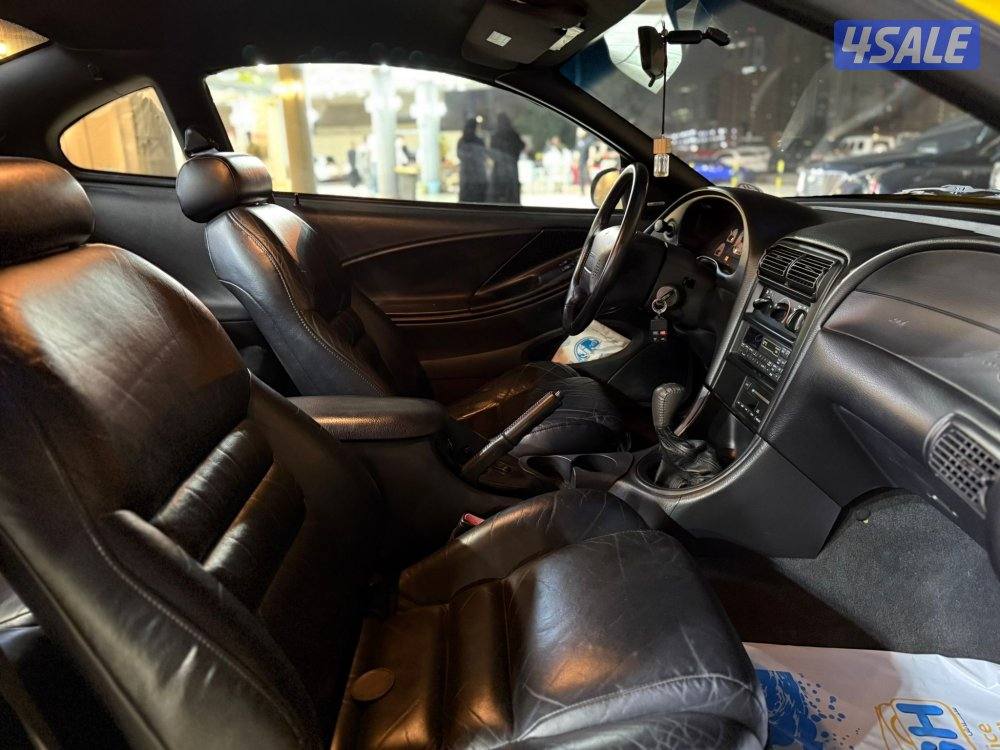 للبيع : موستانج قير عادي موديل : 1998 عداد : 100 الف3