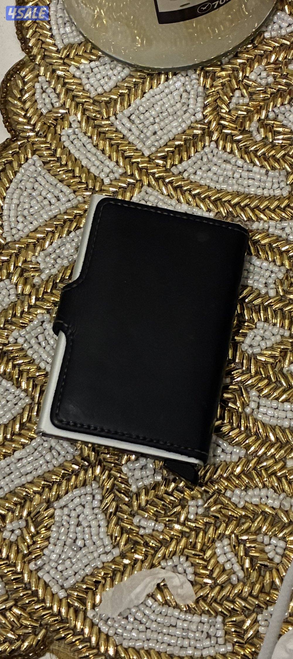 Secrid Slim Wallet – Silver & Black (Original)4