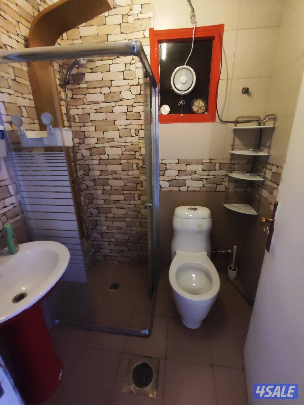 شقق للايجار خلو وفاضي حولي خلو بسيط غرفة صاله حمام مطبخ باركن سيارات9