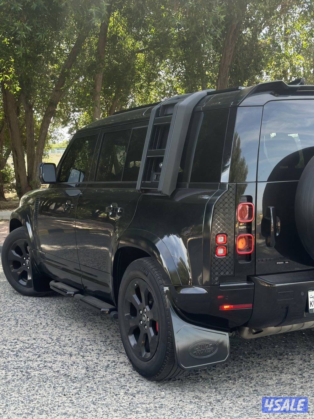 ديفندر اكس داينمك 110 شاشه كبيره 6 سلندر7