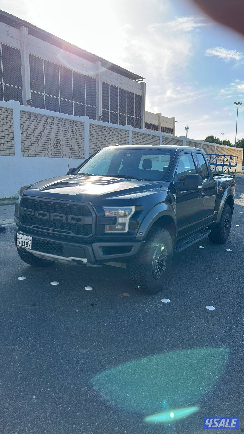 اللون اسود -أوتوماتيكي -ممتاز لايوجد عيب -موديل 20201