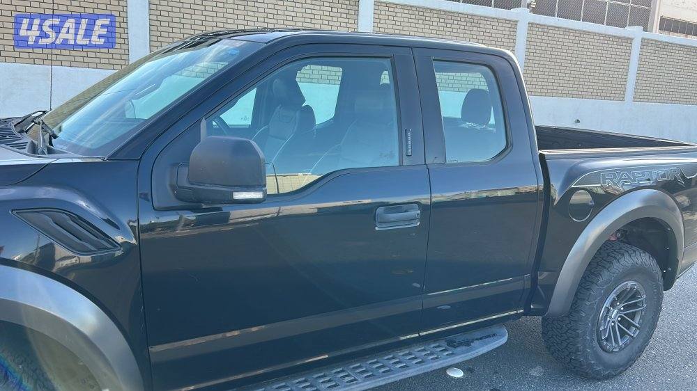 اللون اسود -أوتوماتيكي -ممتاز لايوجد عيب -موديل 20205