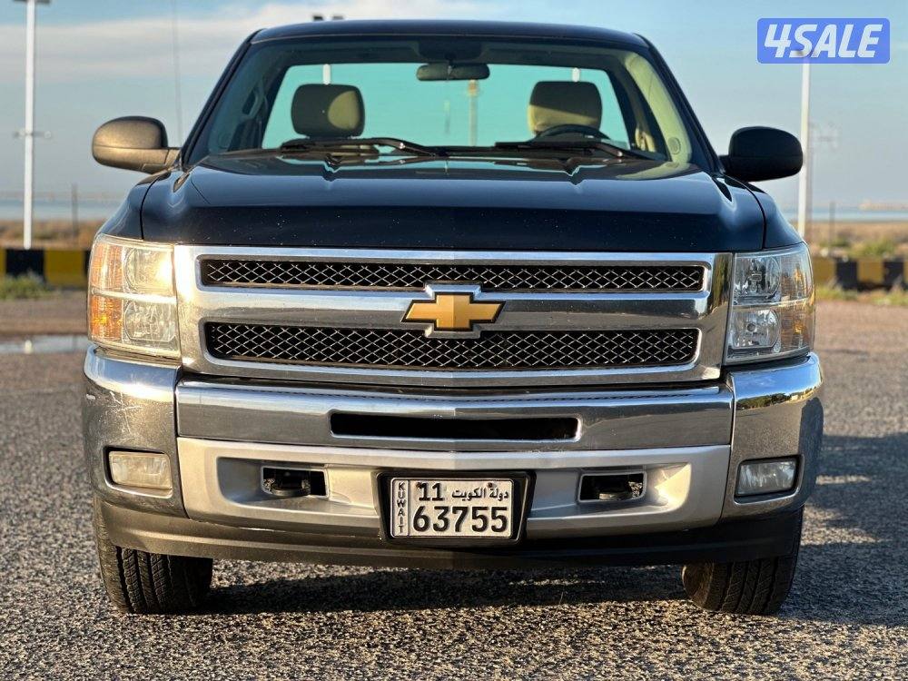 للبيع سلفرادو Z71 دبل جير وارد الوكالة الغانم2