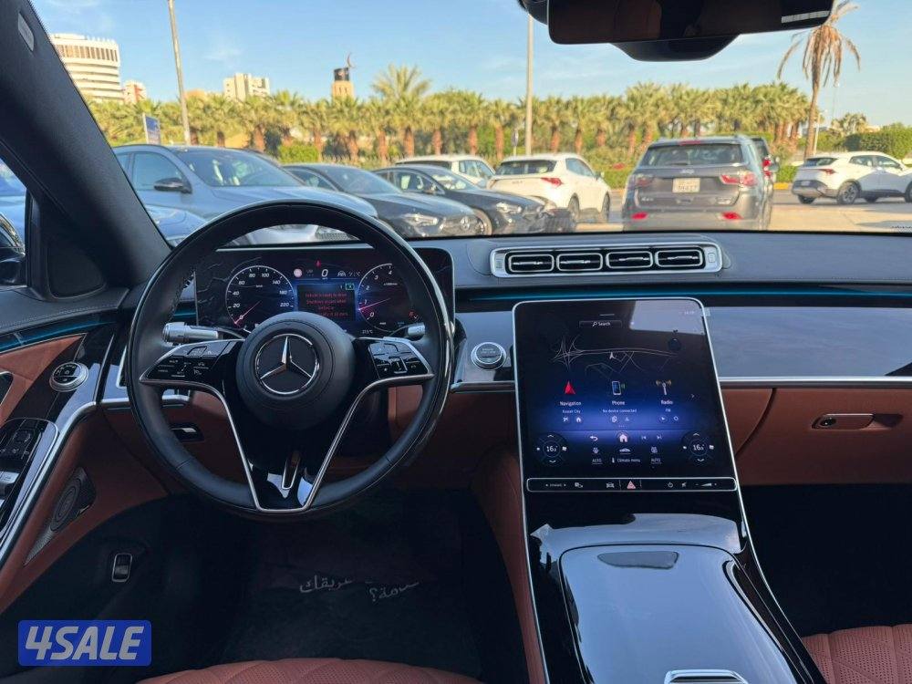 Mercedes-Benz S500 4MATIC9