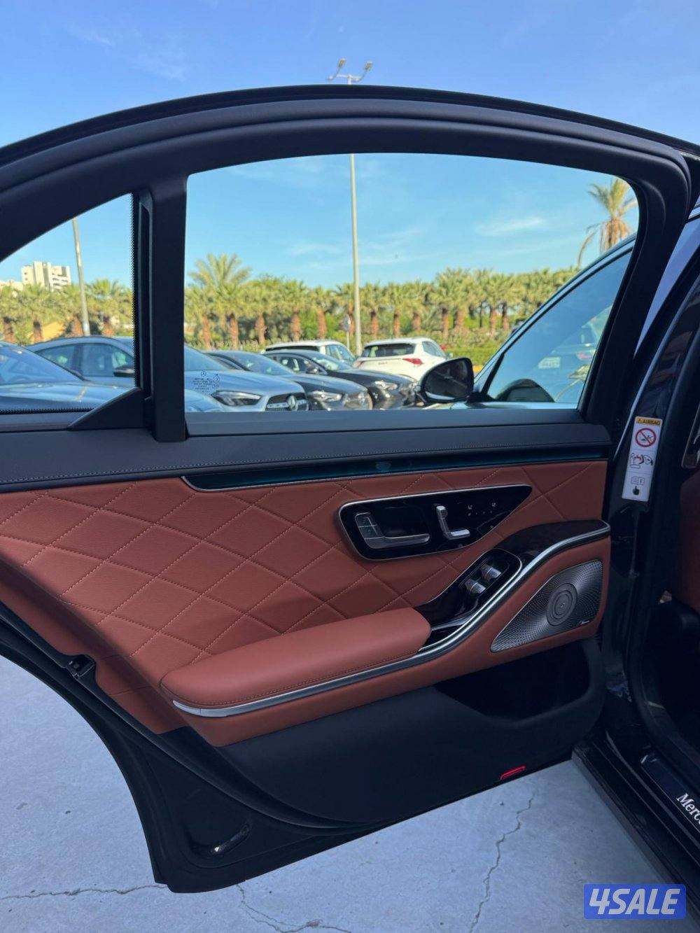 Mercedes-Benz S500 4MATIC11