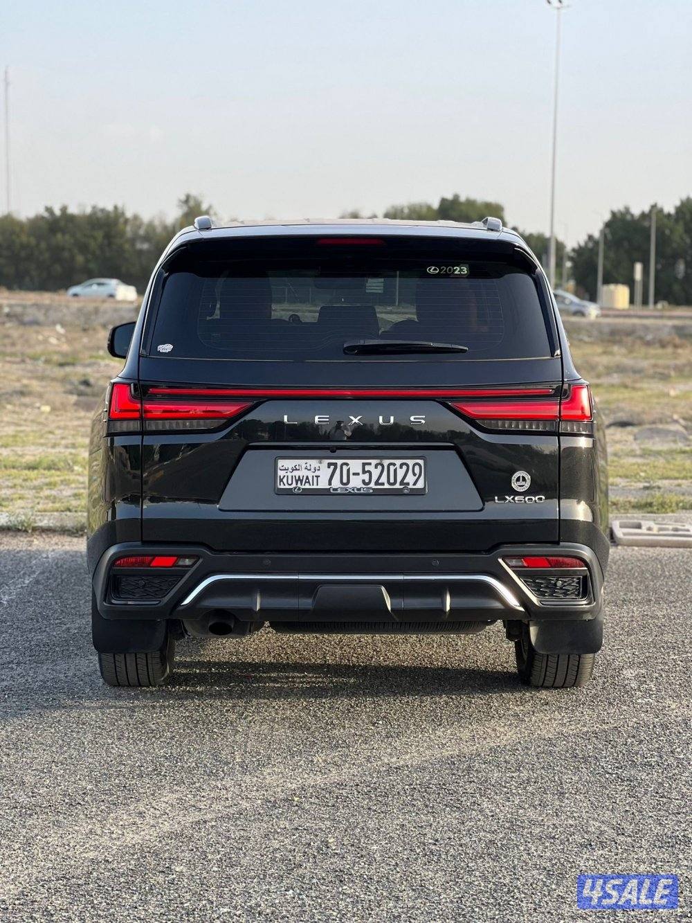 ٢٠٢٣ سبورت اعلى درجه اسود من داخل احمر بحاله وكاله4