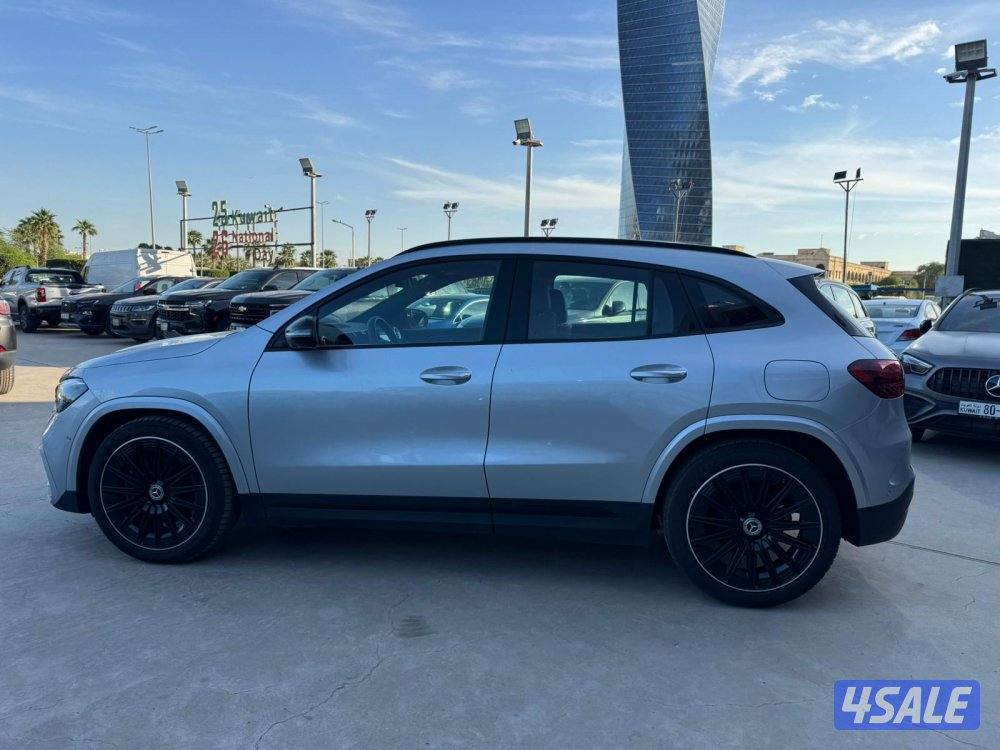 Mercedes-Benz GLA2002