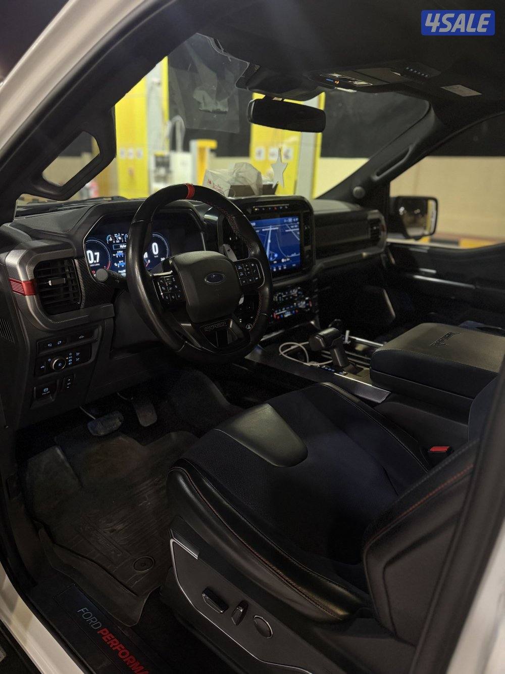 للبيع فورد رابتر 37 موديل ٢٢2