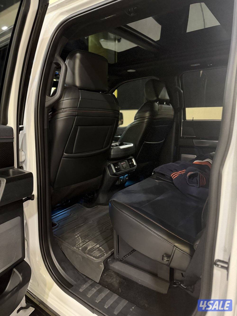 للبيع فورد رابتر 37 موديل ٢٢3