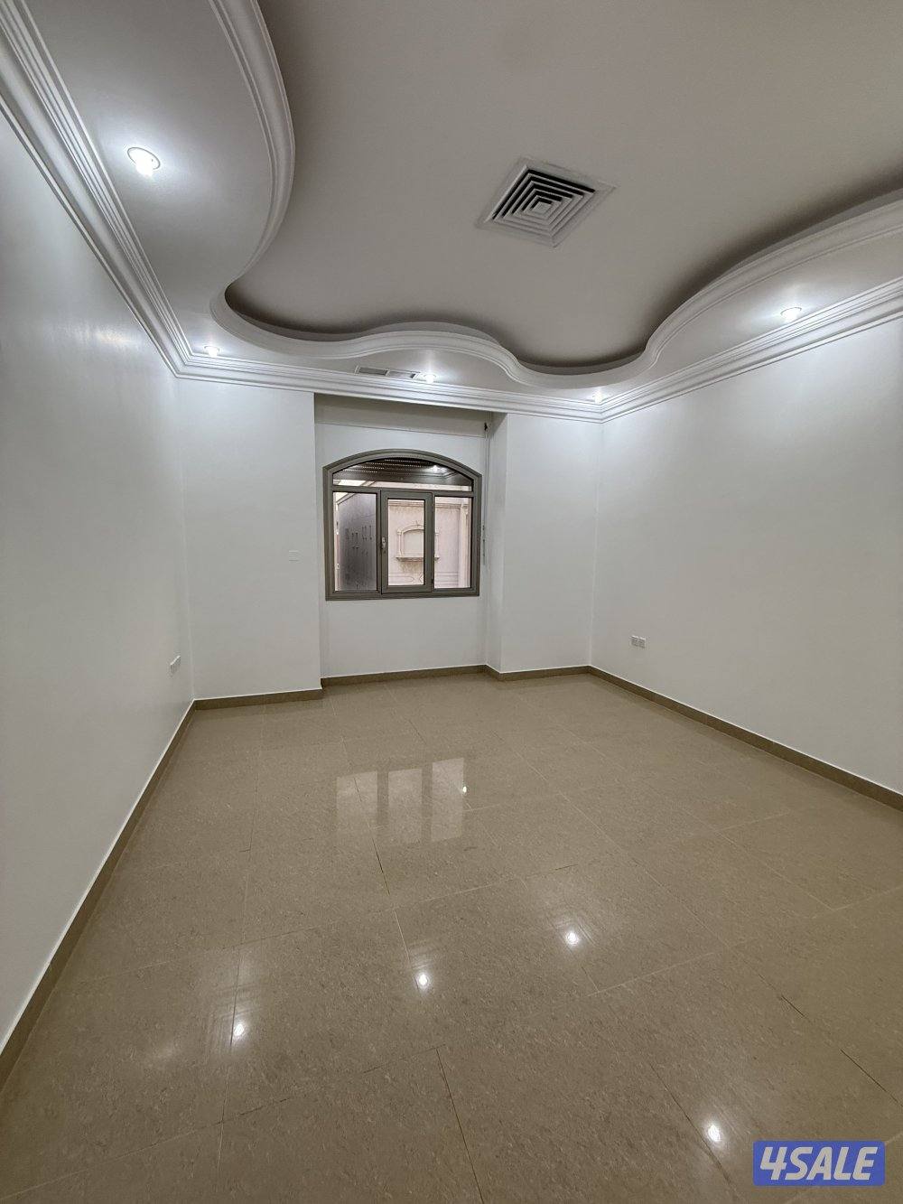 شقة للايجار فهد الاحمد ق4 3 غرف وصالة وغرفة خ7