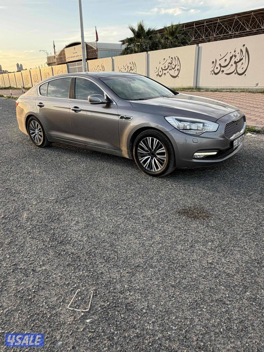 للبيع كيا كرويس موديل ٢٠١٦ سته سلندر0