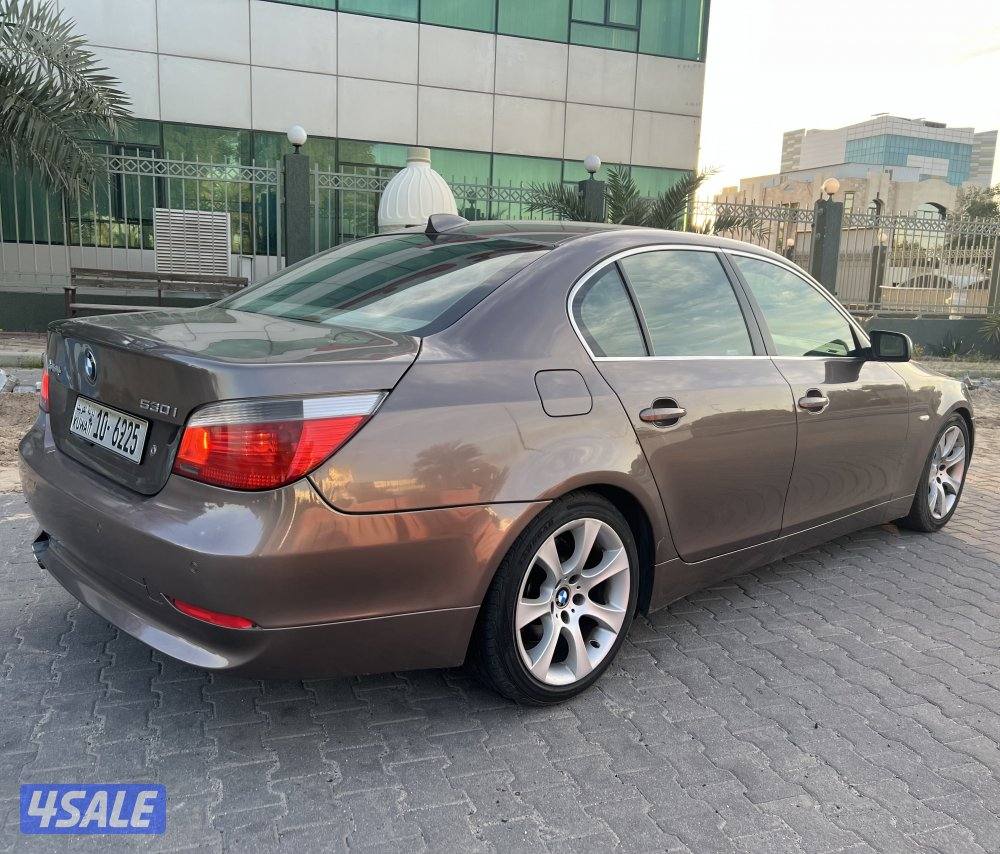 بي ام 2007 حجم 530i  بحالة ممتازة تامين سنة ماشي ٢٠٠ ألف1