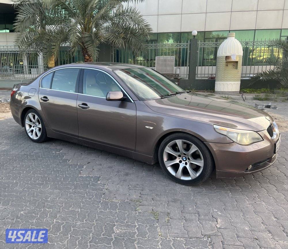 بي ام 2007 حجم 530i  بحالة ممتازة تامين سنة ماشي ٢٠٠ ألف8