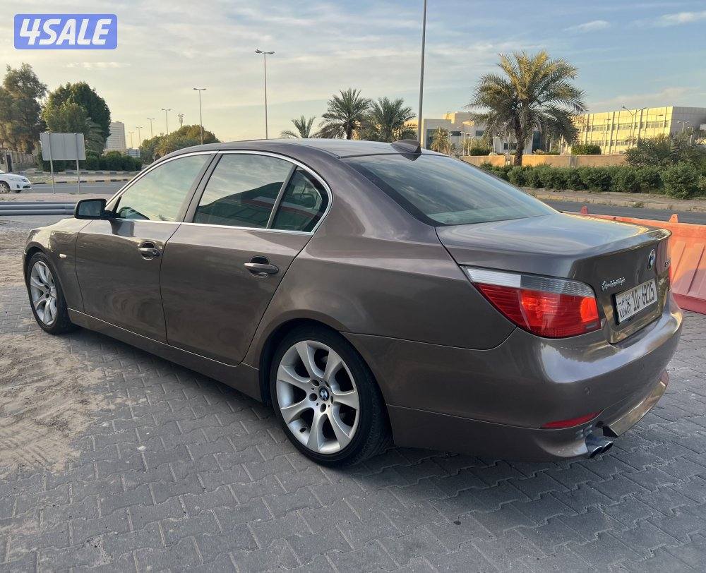 بي ام 2007 حجم 530i  بحالة ممتازة تامين سنة ماشي ٢٠٠ ألف3