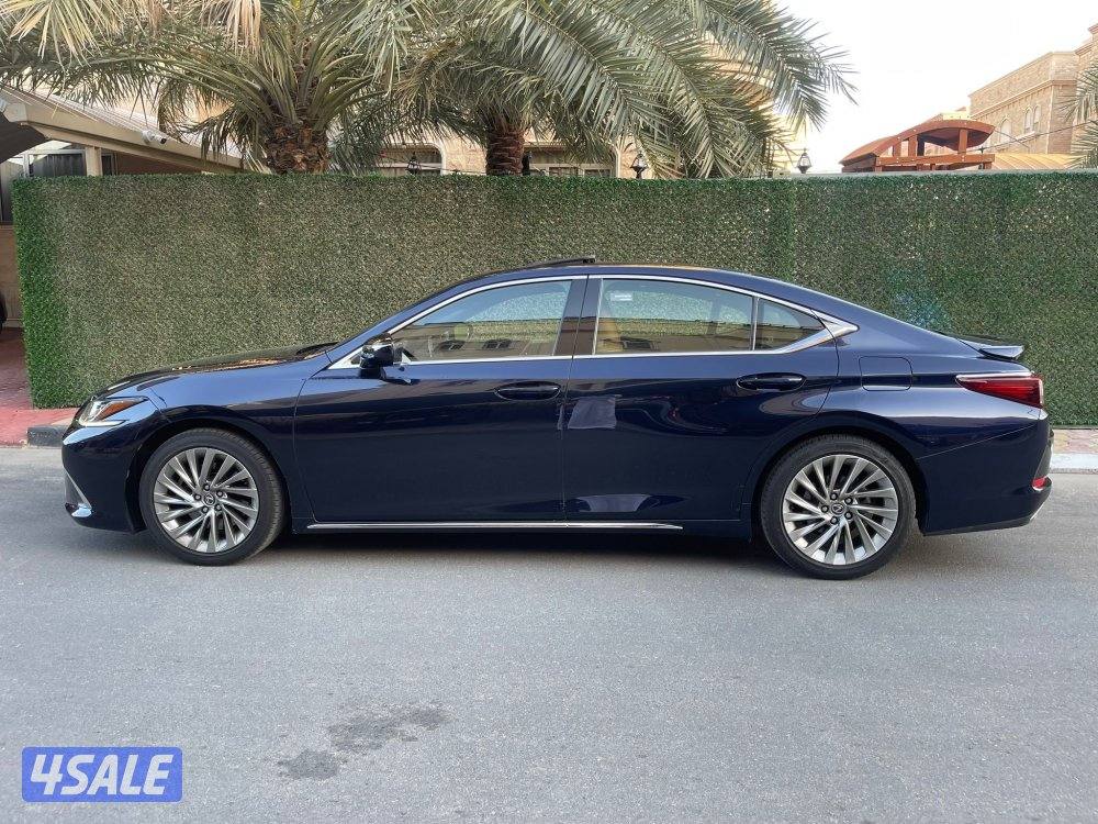 لكزس ES350 درجة الاولى موديل 2019 ماشي 82 الف صبغ الوكالة بحالة نادرة1