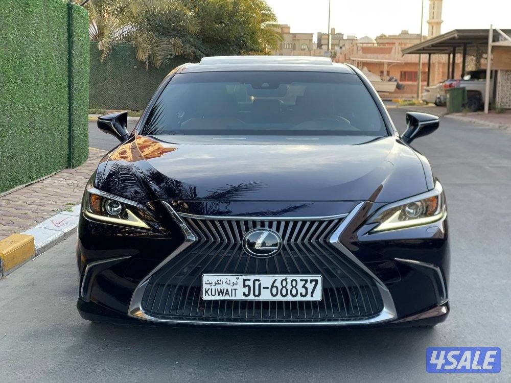 لكزس ES350 درجة الاولى موديل 2019 ماشي 82 الف صبغ الوكالة بحالة نادرة5