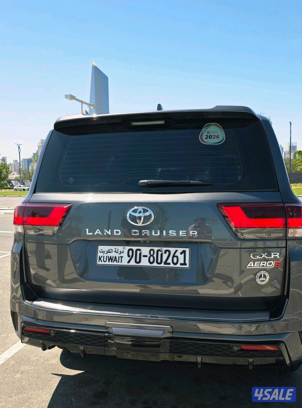 Land Cruiser only 1900km12