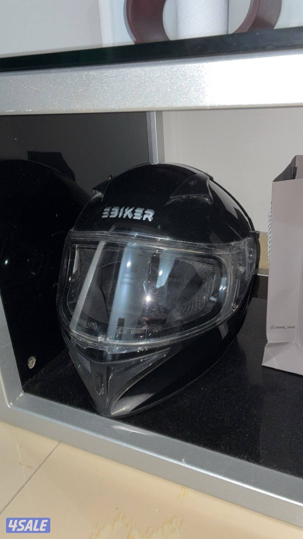 خوذ مستعمله نظيفه اصليه مقاس M2