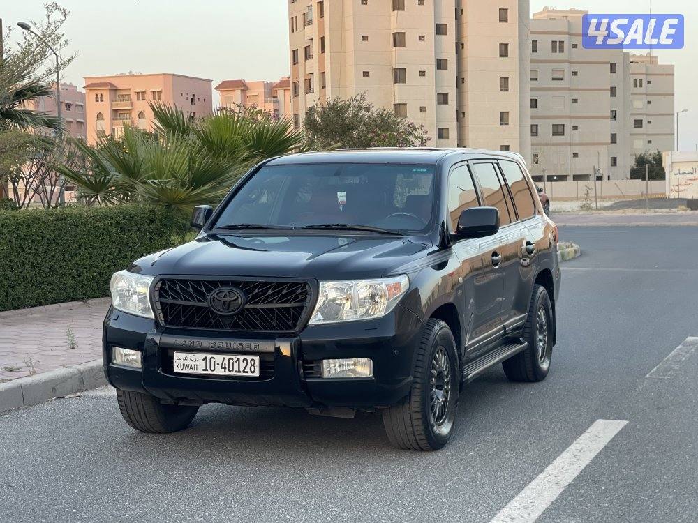 لاندكروزر 20110