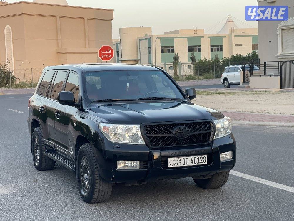 لاندكروزر 20111