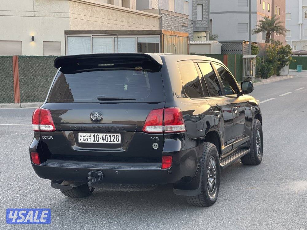لاندكروزر 20113