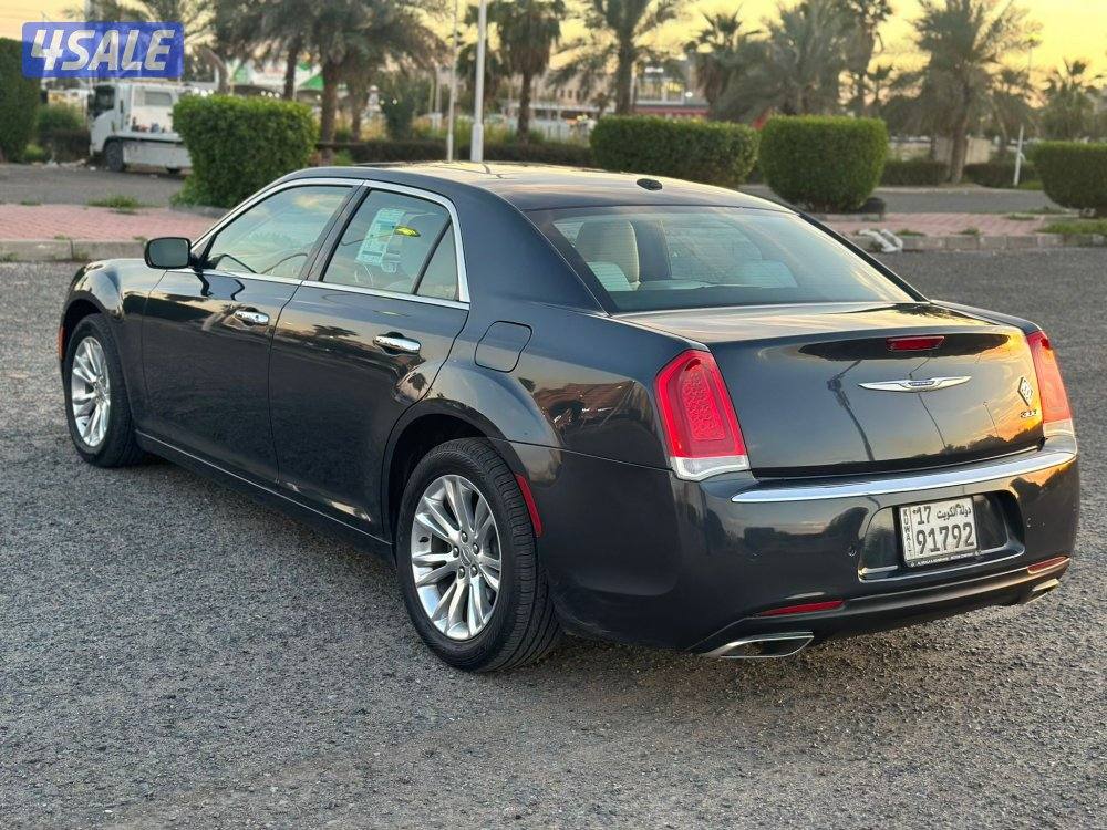 كرايسلر 300 موديل 20193