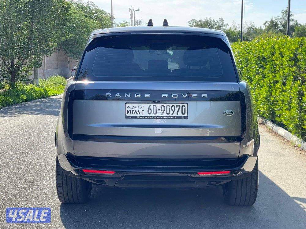 رنج روفر 6 سلندر HSE موديل 2022 ماشي 76 الف صبغ الوكالة بحالة نادرة2