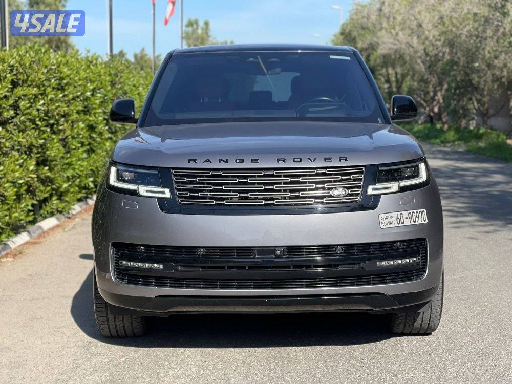 رنج روفر 6 سلندر HSE موديل 2022 ماشي 76 الف صبغ الوكالة بحالة نادرة5