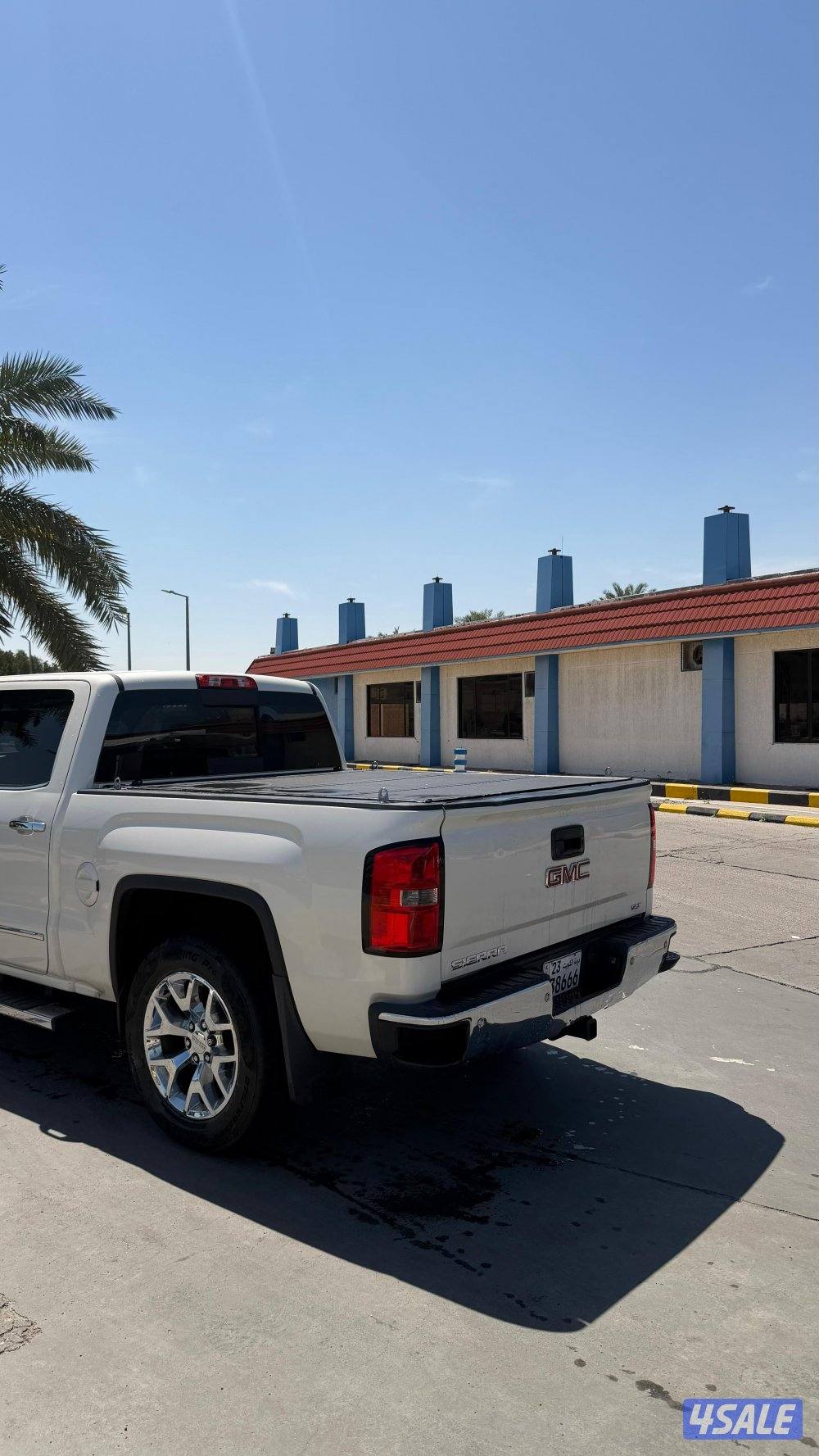 جمس سيرا  2015 SLT دبل قير فتحة كامل الموصفات Z71 اصلي6