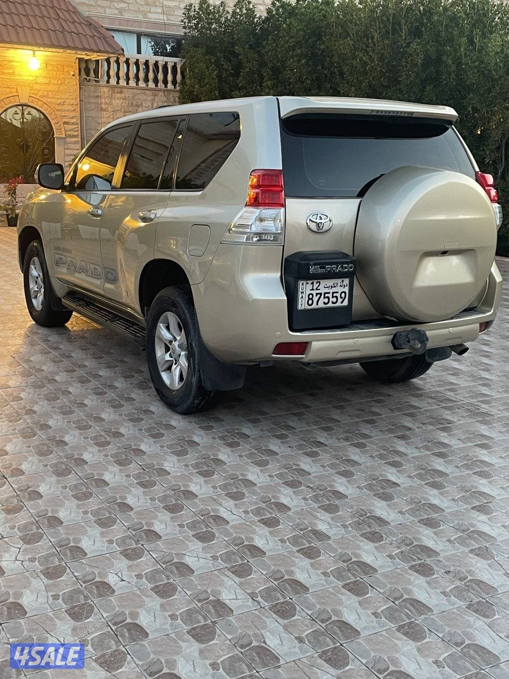 للبيع برادو TXLموديل 2013عداد 260شاشه كامره خلفيه فتحه ثلاجه دبل قير2