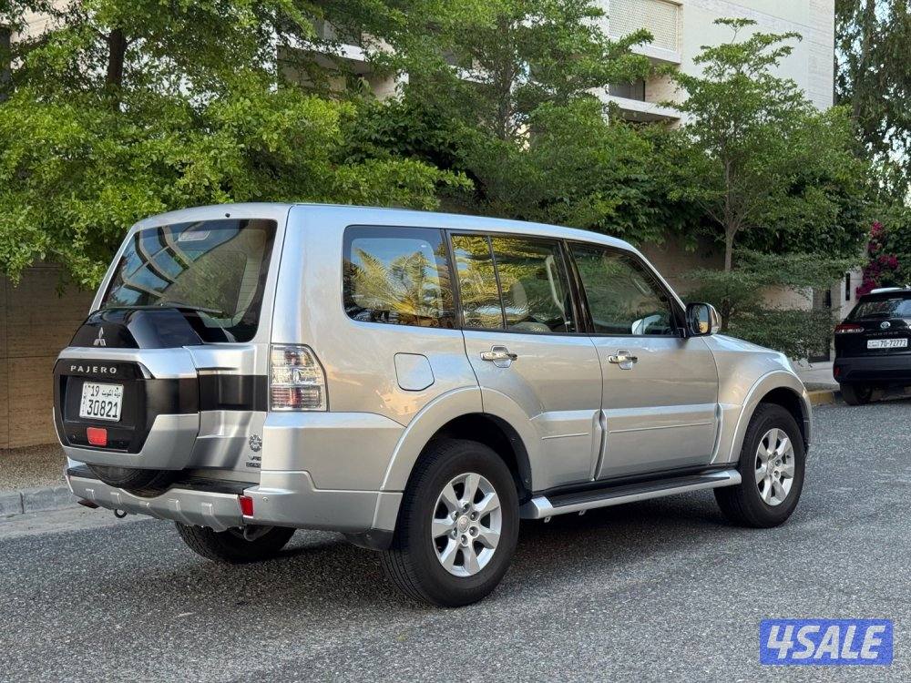 للبيع باجيرو5