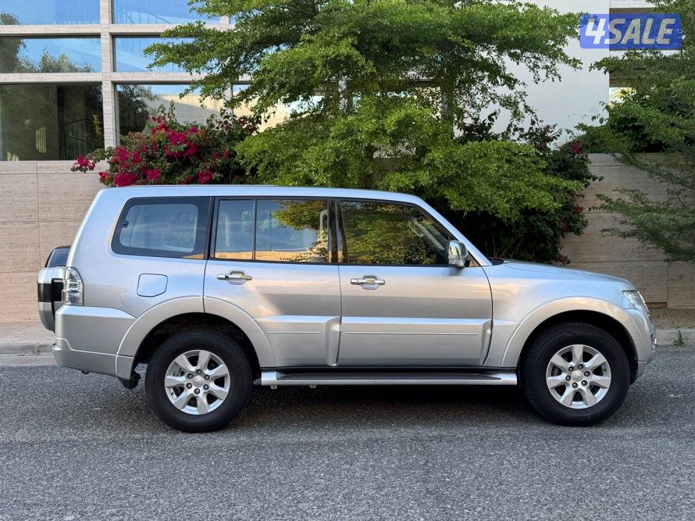 للبيع باجيرو4