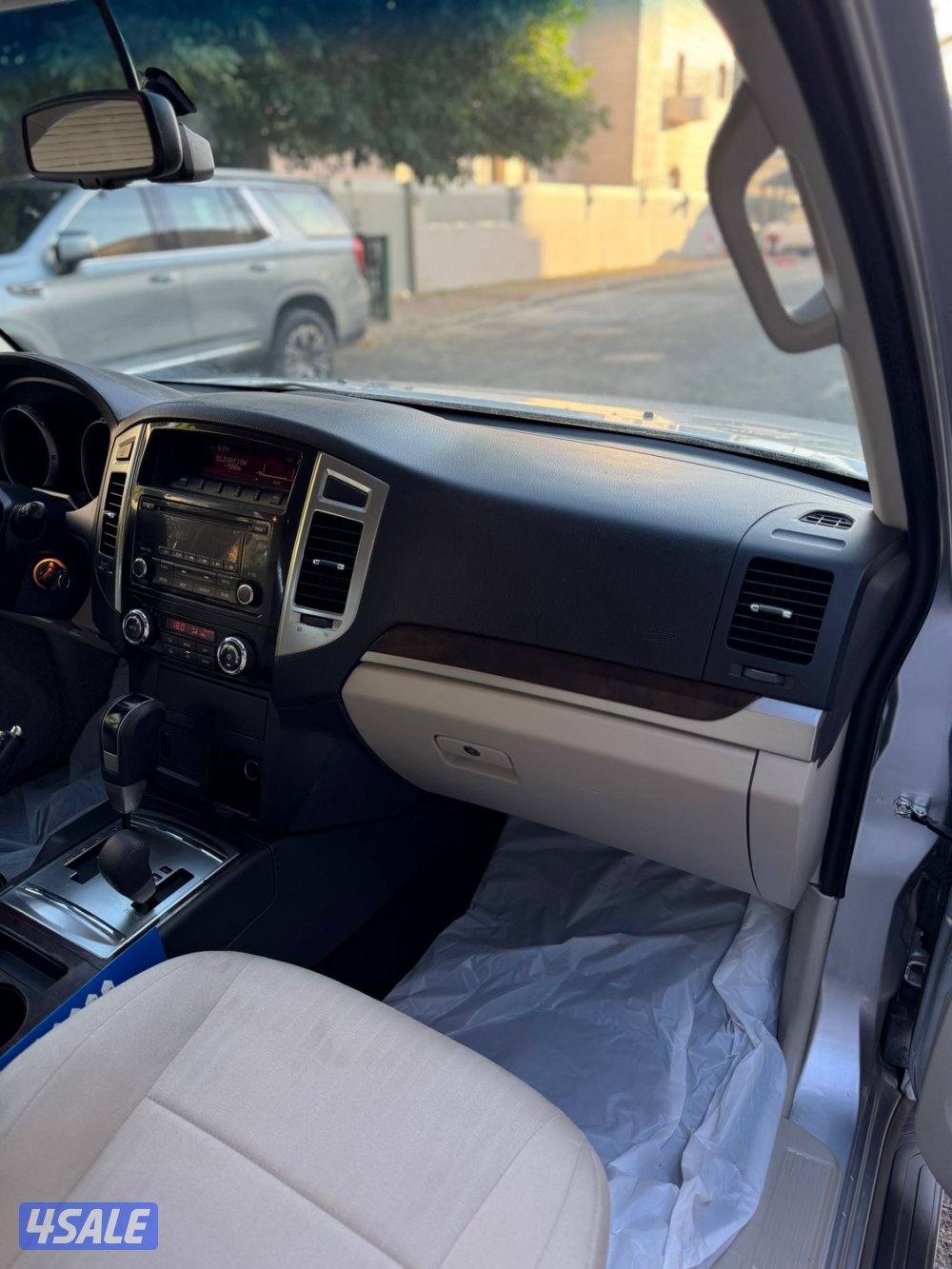 للبيع باجيرو8