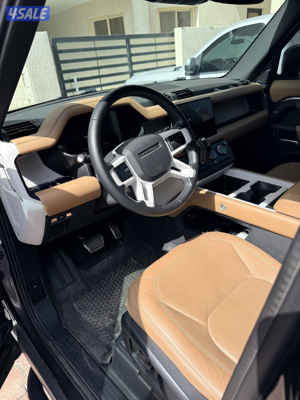 للبيع ديفندر2025 سلندر 6 سيرفس مجاني 60 الغانم شرط الفحص حمايه مطفي2