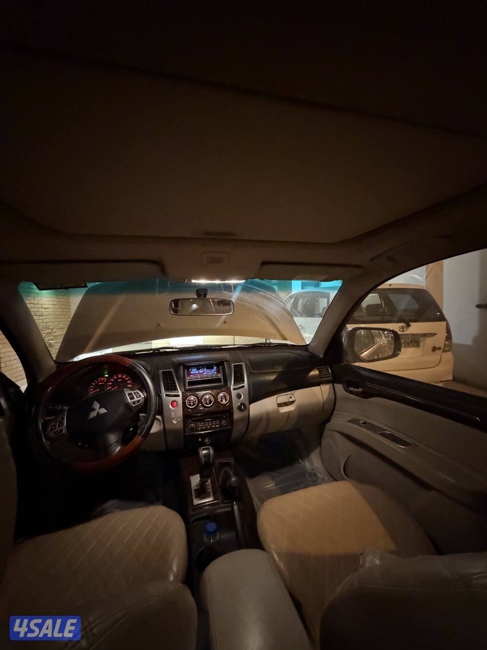 باجيرو سبورت 2012 سلفر صبغ وكاله4