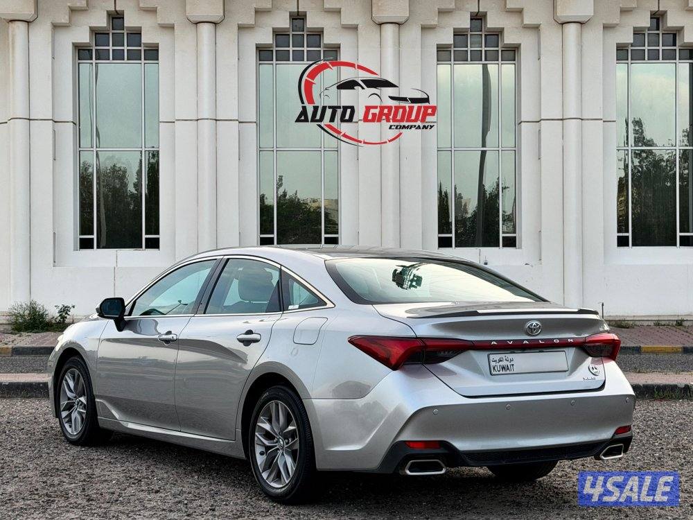 للبيع . تويوتا . افالون XLE . م 2019 .3